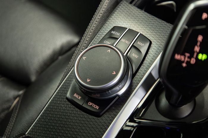 BMW 5 Series 2021