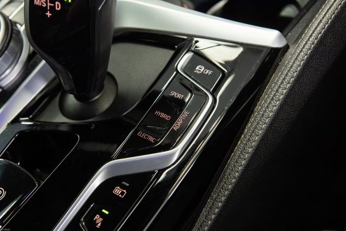 BMW 5 Series 2021