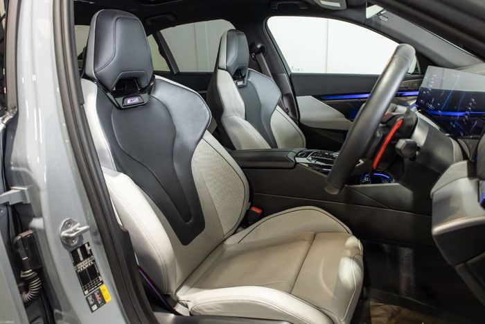 BMW M5 2025