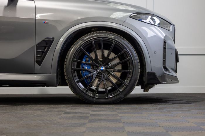 BMW X5 2025