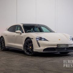 Porsche Taycan 2023