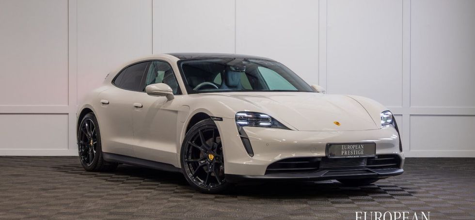 Porsche Taycan 2023