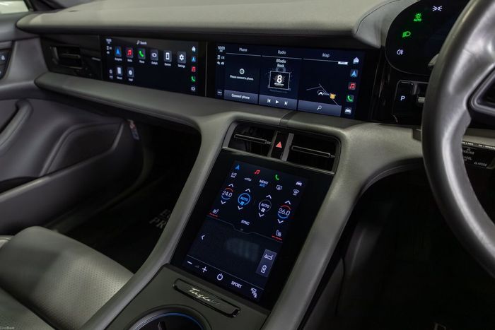 Porsche Taycan 2023