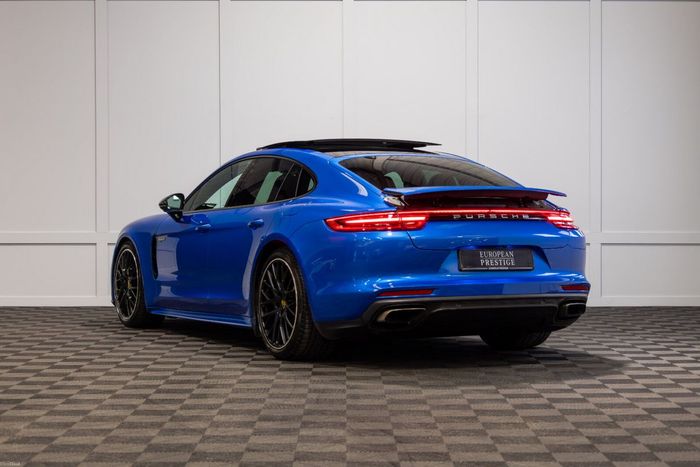 Porsche Panamera 2018