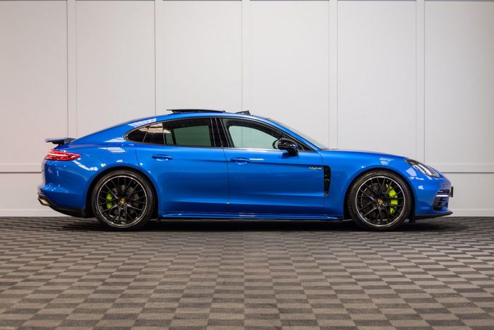 Porsche Panamera 2018