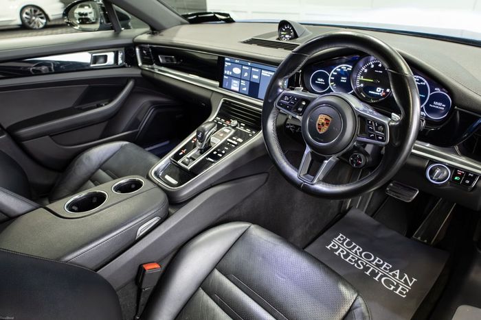 Porsche Panamera 2018
