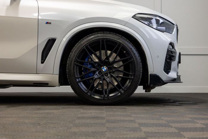 BMW X5 2019