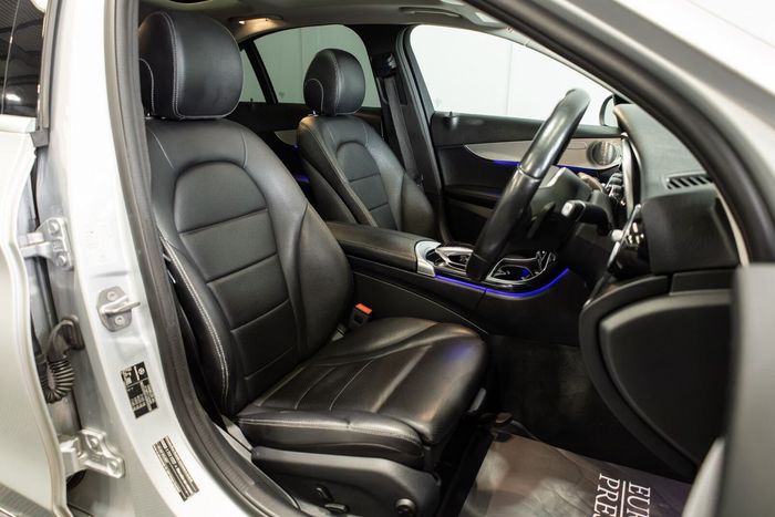 Mercedes-Benz C-Class 2019