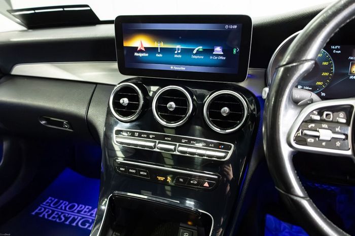 Mercedes-Benz C-Class 2019