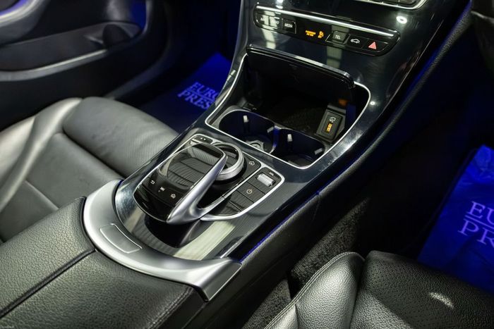 Mercedes-Benz C-Class 2019
