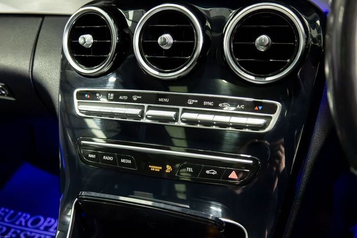 Mercedes-Benz C-Class 2019