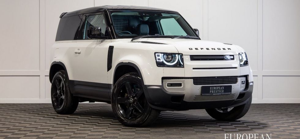 Land Rover Defender 2022
