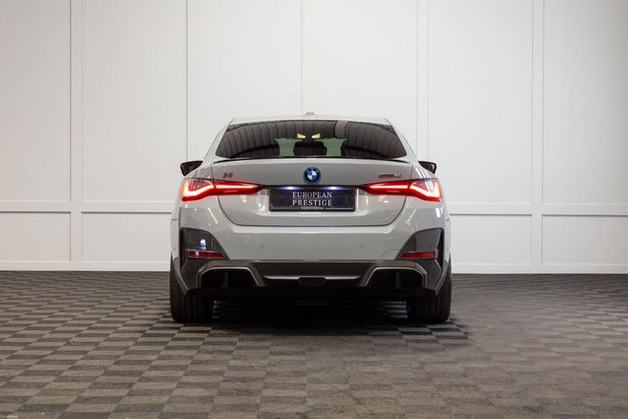 BMW i4 2023