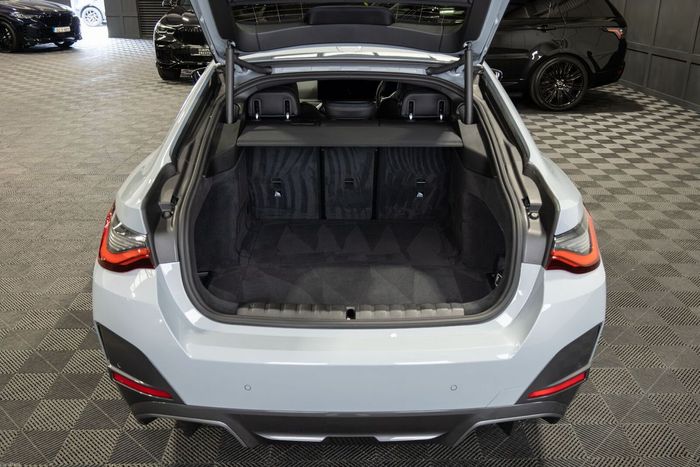 BMW i4 2023