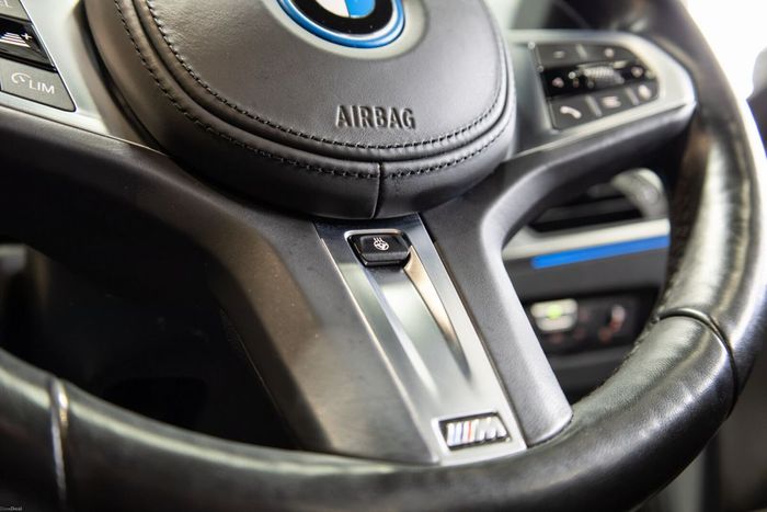 BMW i4 2023