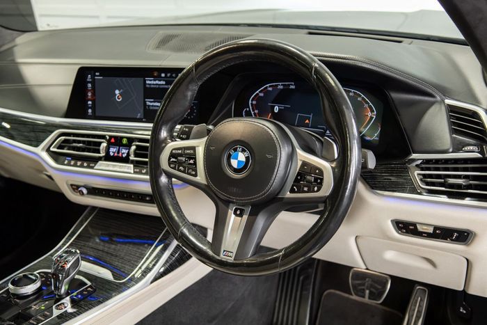 BMW X7 2022