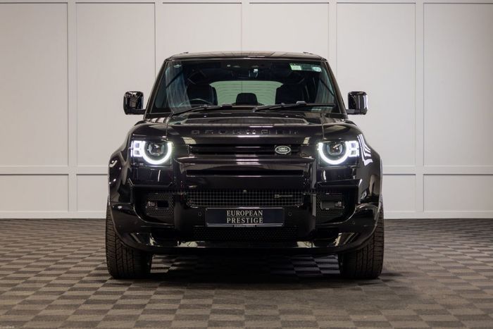 Land Rover Defender 2022