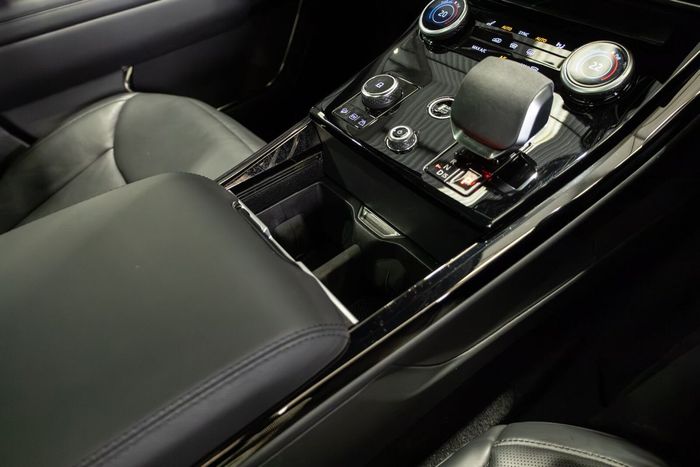 Land Rover Range Rover 2023