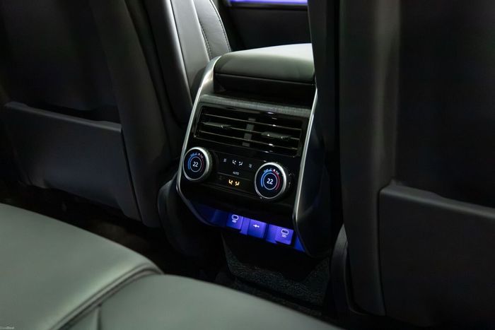 Land Rover Range Rover 2025