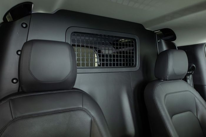 Land Rover Defender 2022