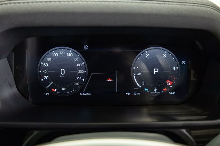 Land Rover Defender 2022