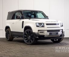 Land Rover Defender 2022