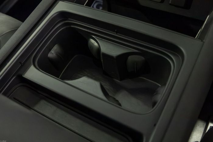 Land Rover Defender 2022