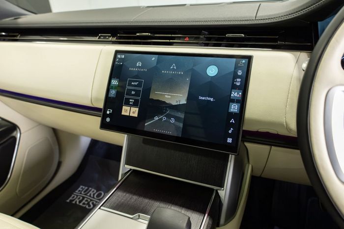 Land Rover Range Rover 2024