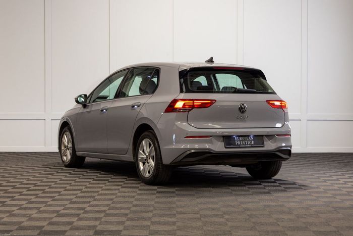 Volkswagen Golf 2024