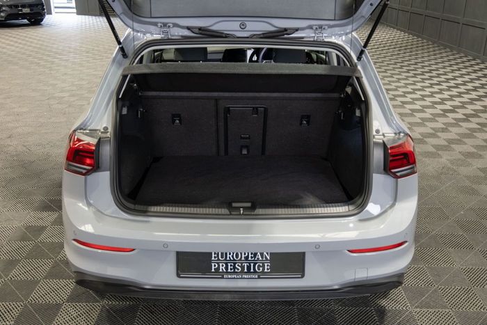 Volkswagen Golf 2024