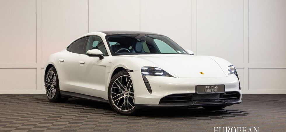 Porsche Taycan 2022