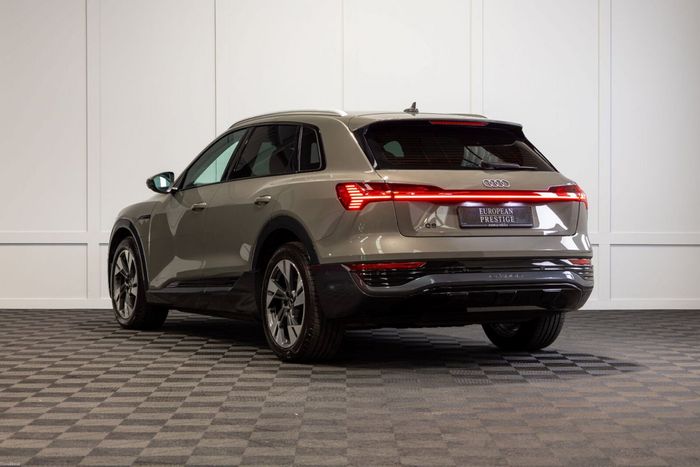 Audi Q8 e-tron 2023