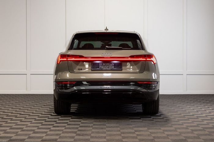 Audi Q8 e-tron 2023