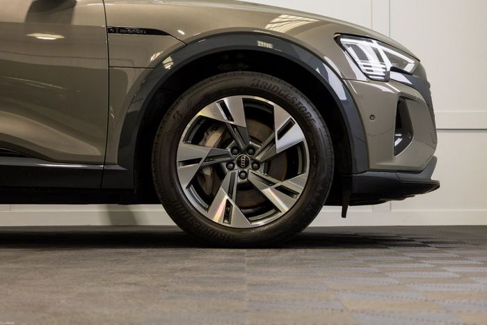 Audi Q8 e-tron 2023
