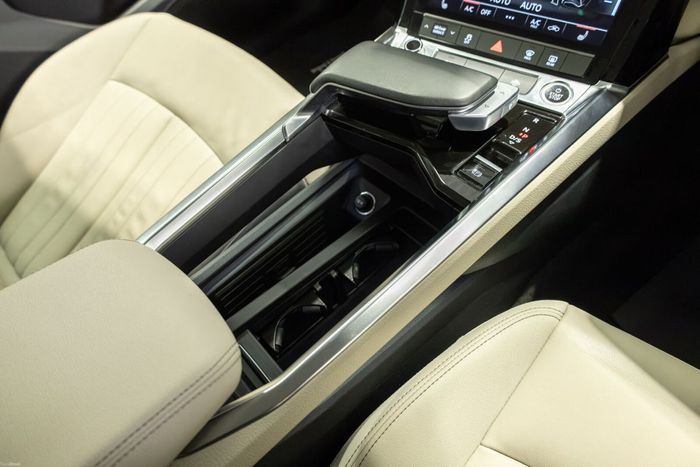Audi Q8 e-tron 2023