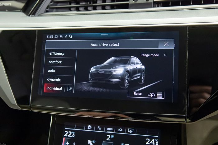 Audi Q8 e-tron 2023