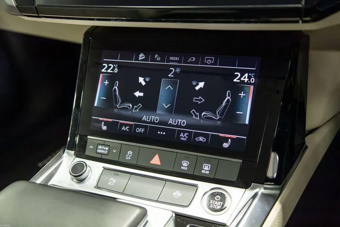Audi Q8 e-tron 2023