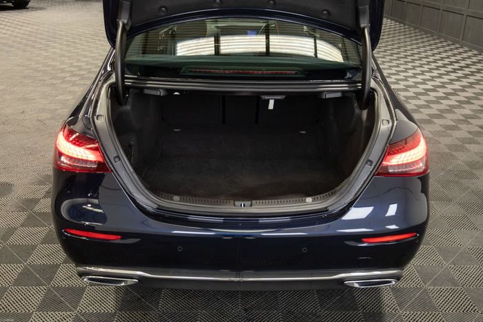 Mercedes-Benz E-Class 2022