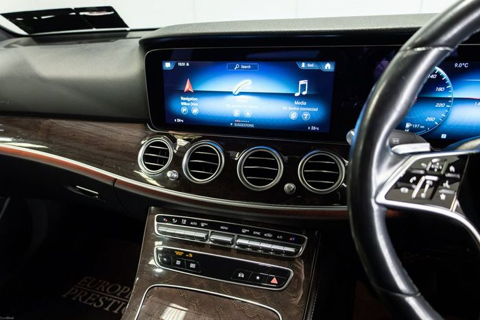 Mercedes-Benz E-Class 2022