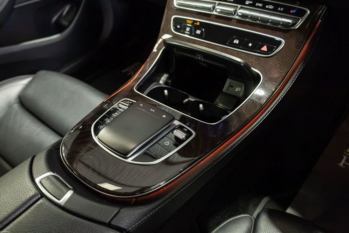 Mercedes-Benz E-Class 2022