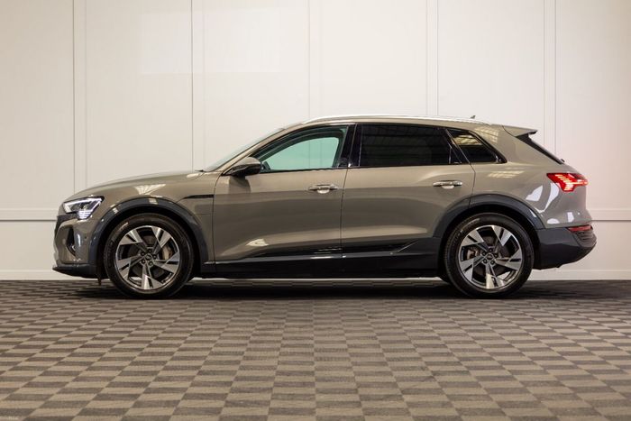 Audi Q8 e-tron 2023