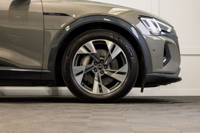 Audi Q8 e-tron 2023