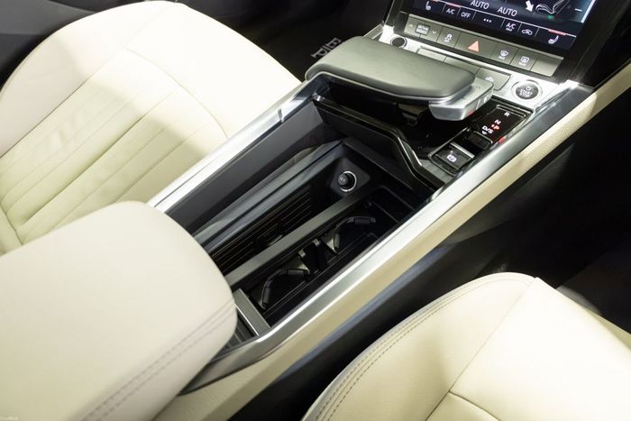 Audi Q8 e-tron 2023
