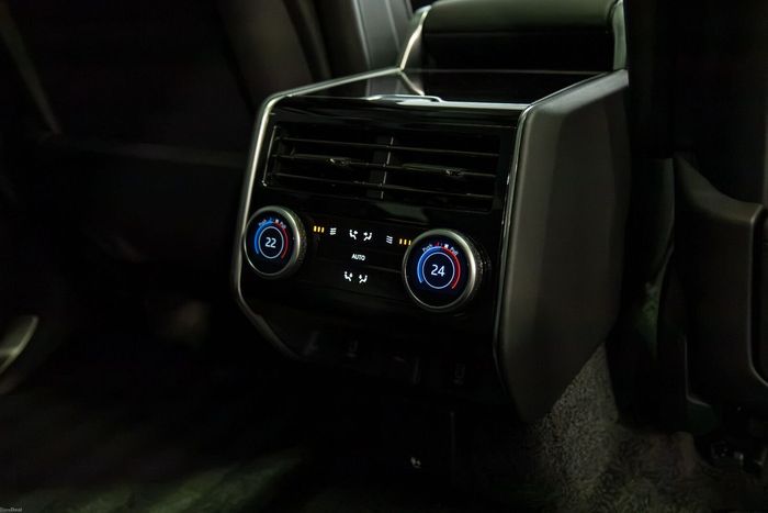 Land Rover Range Rover 2026