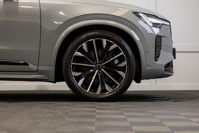 Volvo XC90 2025