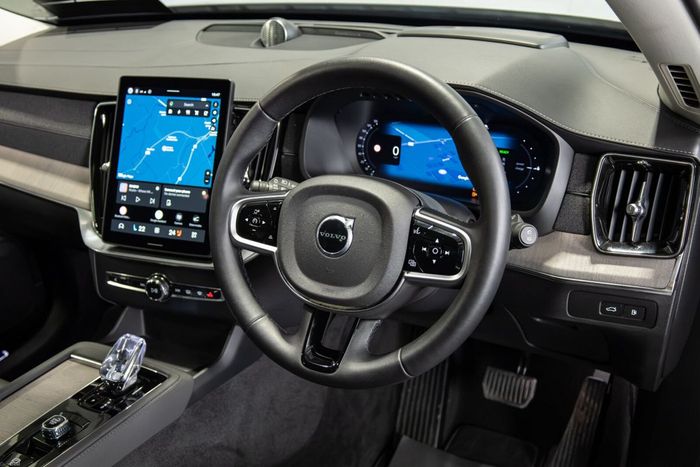 Volvo XC90 2025