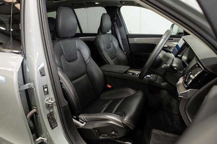 Volvo XC90 2025