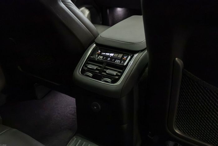 Volvo XC90 2025
