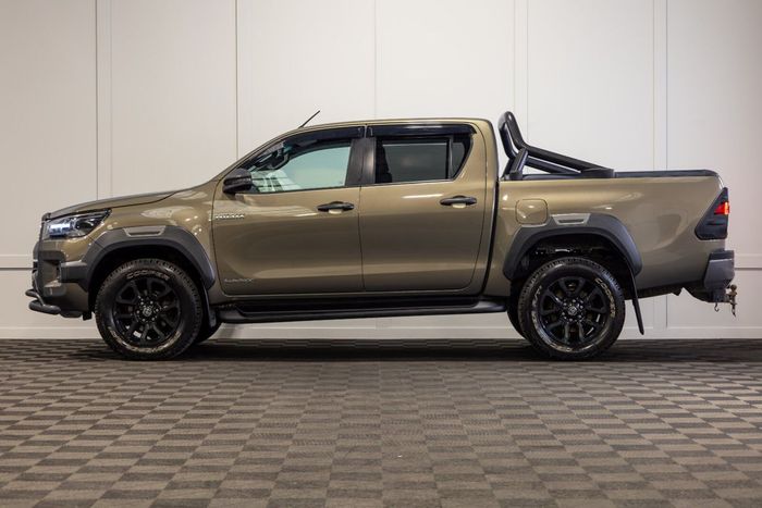 Toyota HiLux 2021