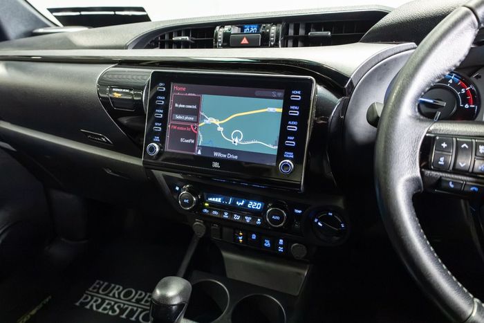 Toyota HiLux 2021